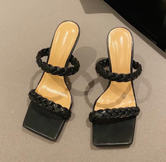 Sandale avec un talon moyen mode femme