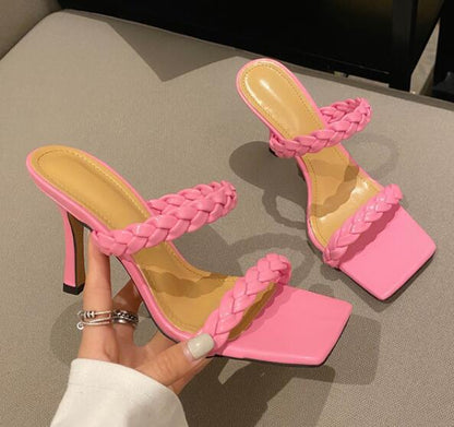 Sandale avec un talon moyen mode femme